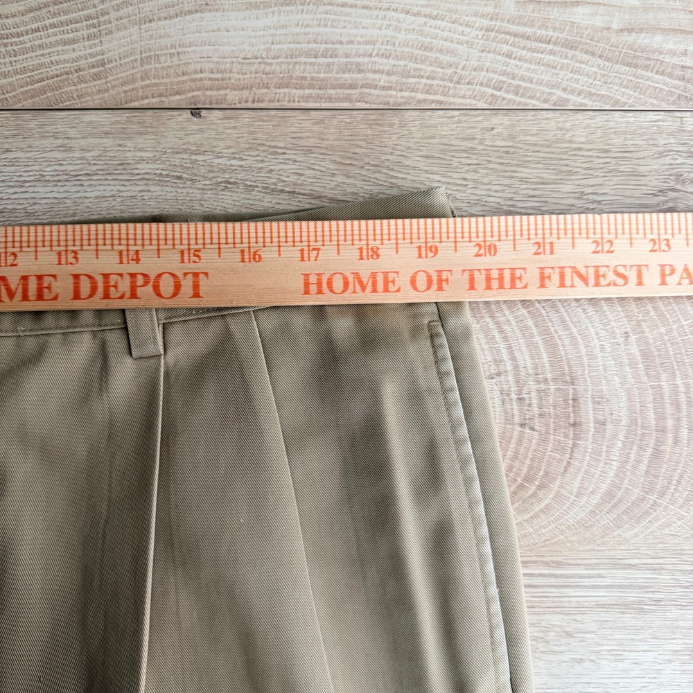 LL Bean Pleated Chino Pants Mens 38x34 Khaki Tan Front Classic Fit Cotton - Picture 6 of 8